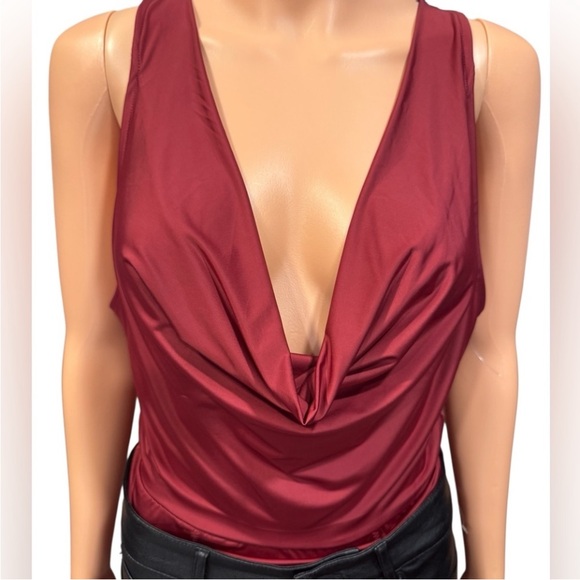 NWOT FREE PEOPLE Intimately Deep Plunge Sexy Satin Red Thong Bodysuit NWT Large - Picture 1 of 13